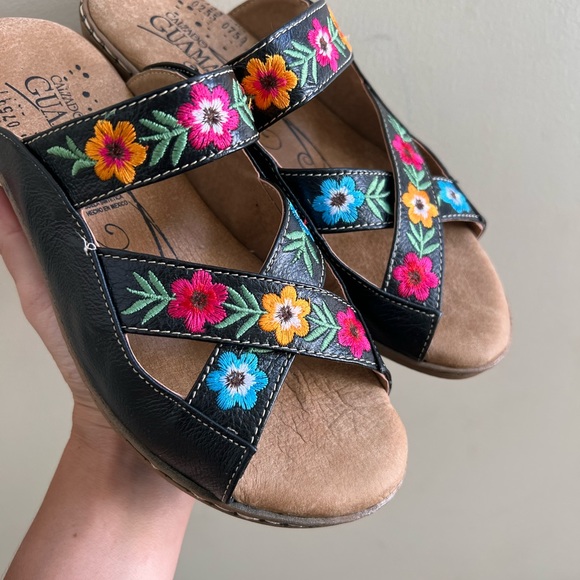 Handmade ethnic genuine leather sandals - Picture 10 of 15